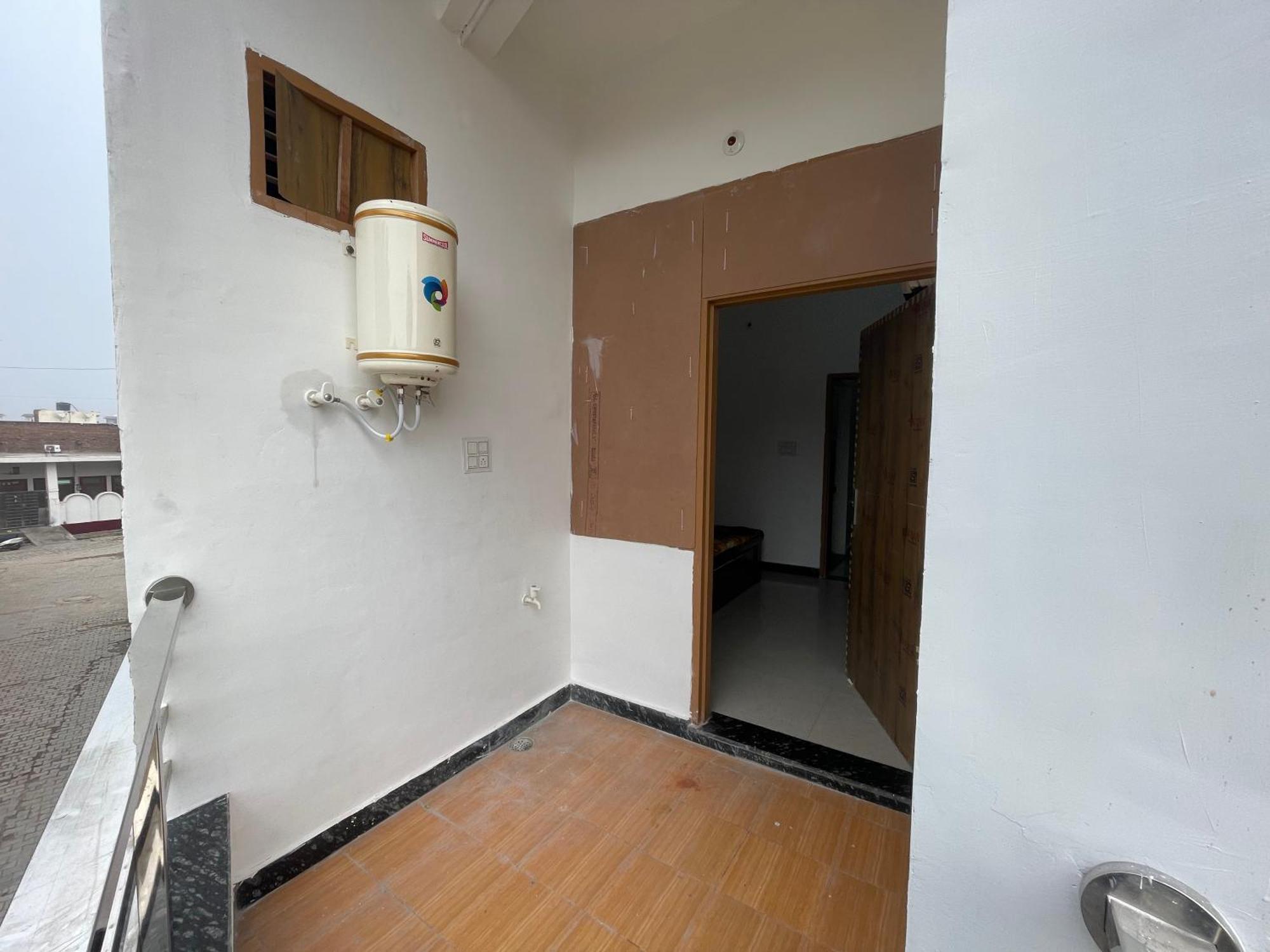 Rukmani Villas Group Of Rukmani Home Stay Mathura Bagian luar foto