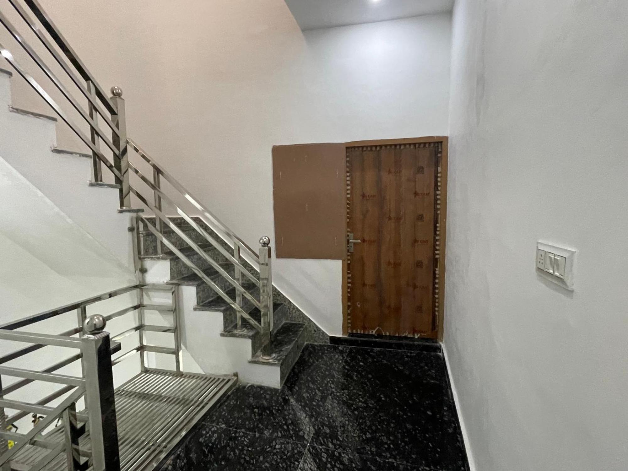 Rukmani Villas Group Of Rukmani Home Stay Mathura Bagian luar foto