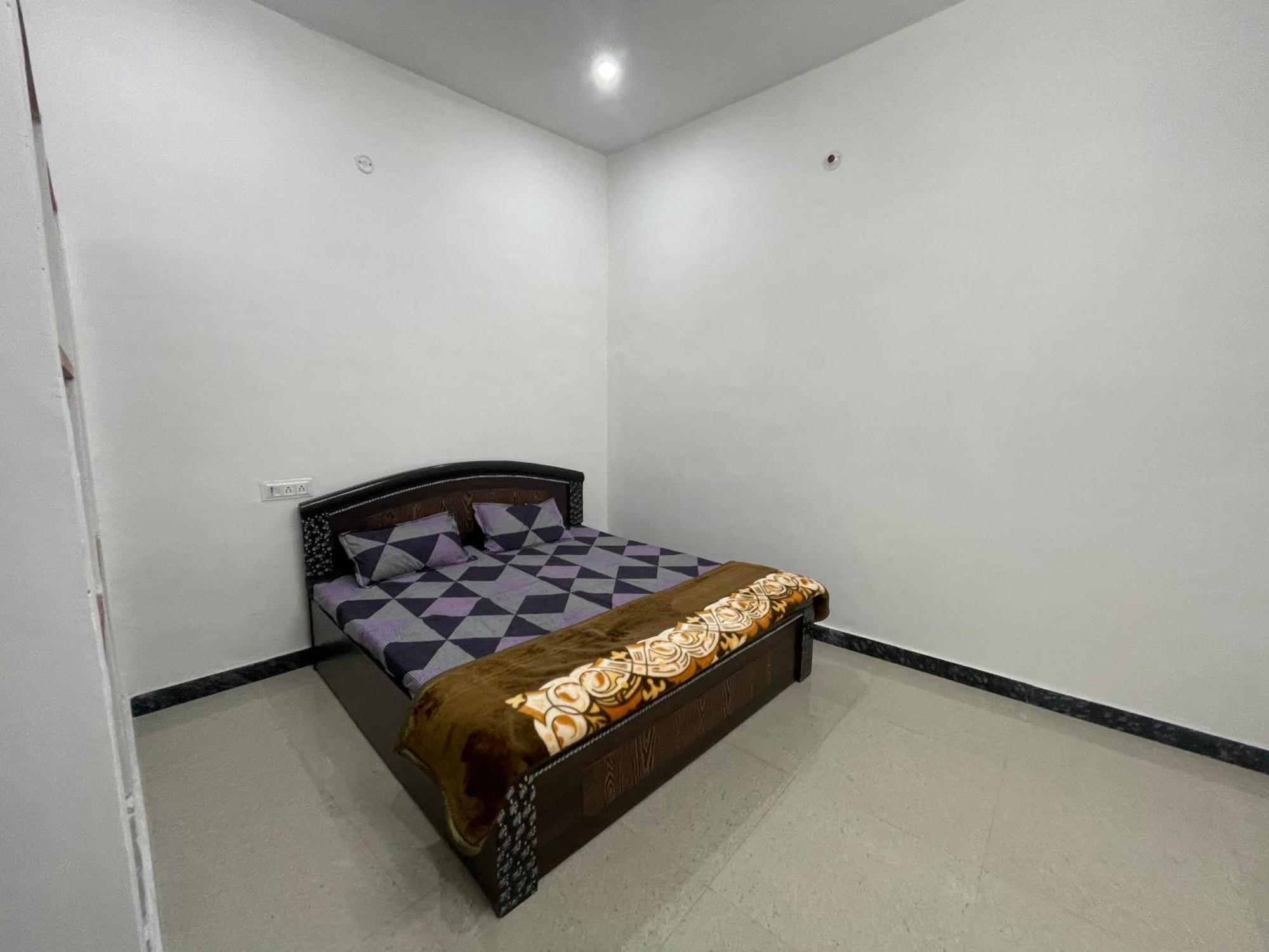 Rukmani Villas Group Of Rukmani Home Stay Mathura Bagian luar foto
