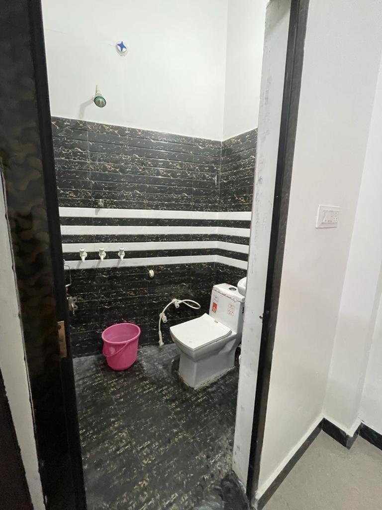 Rukmani Villas Group Of Rukmani Home Stay Mathura Bagian luar foto